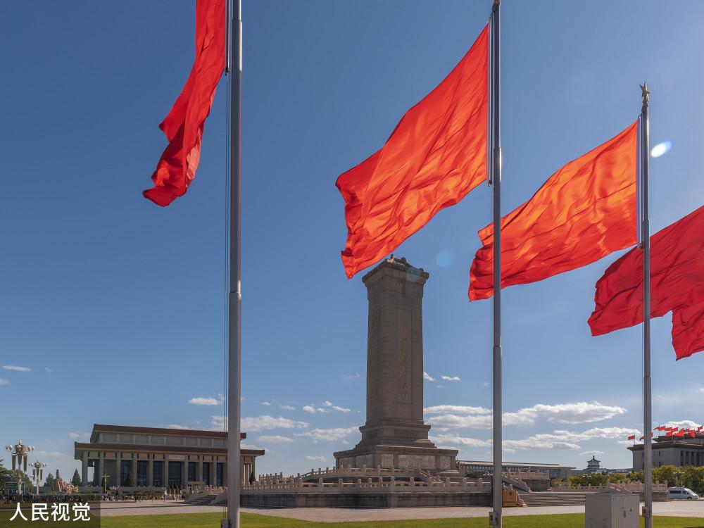 逃离无人的学校
